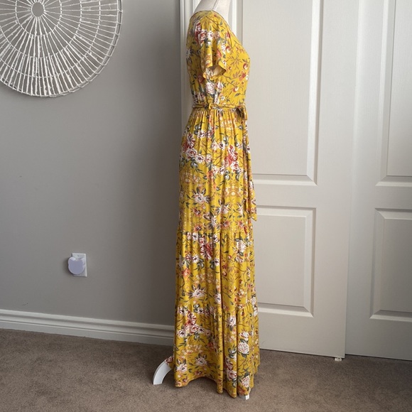 Love Kuza - Yellow & Floral Tiered Maxi Dress - Picture 2 of 7